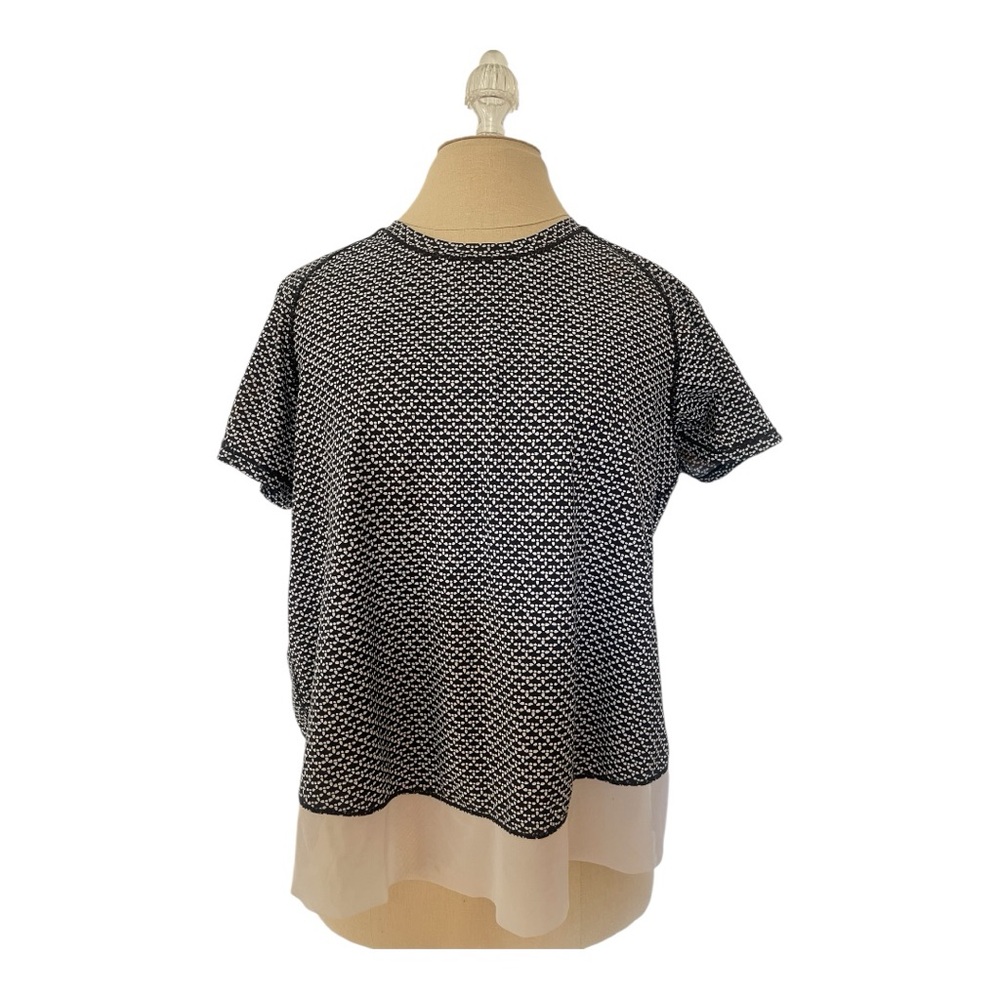 lululemon athletica Black and Cream Short Sleeve Top